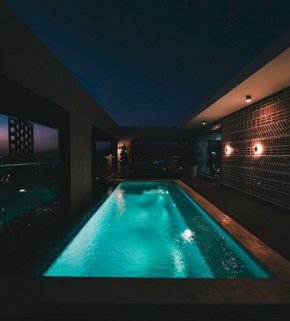 Apartamento Entero Lujoso a estrenar con piscina
